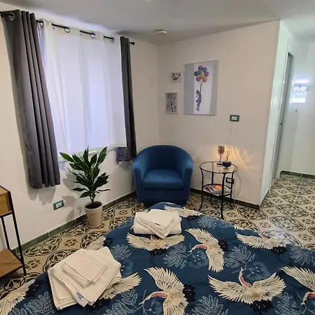 Bandiera Apartment *